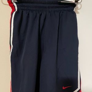Nike men’s athletic shorts size Small